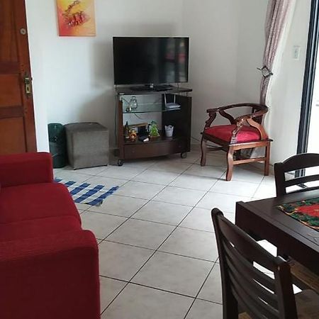 Apartamento Aconchegante Na Praia Guilhermina Praia Grande Bagian luar foto